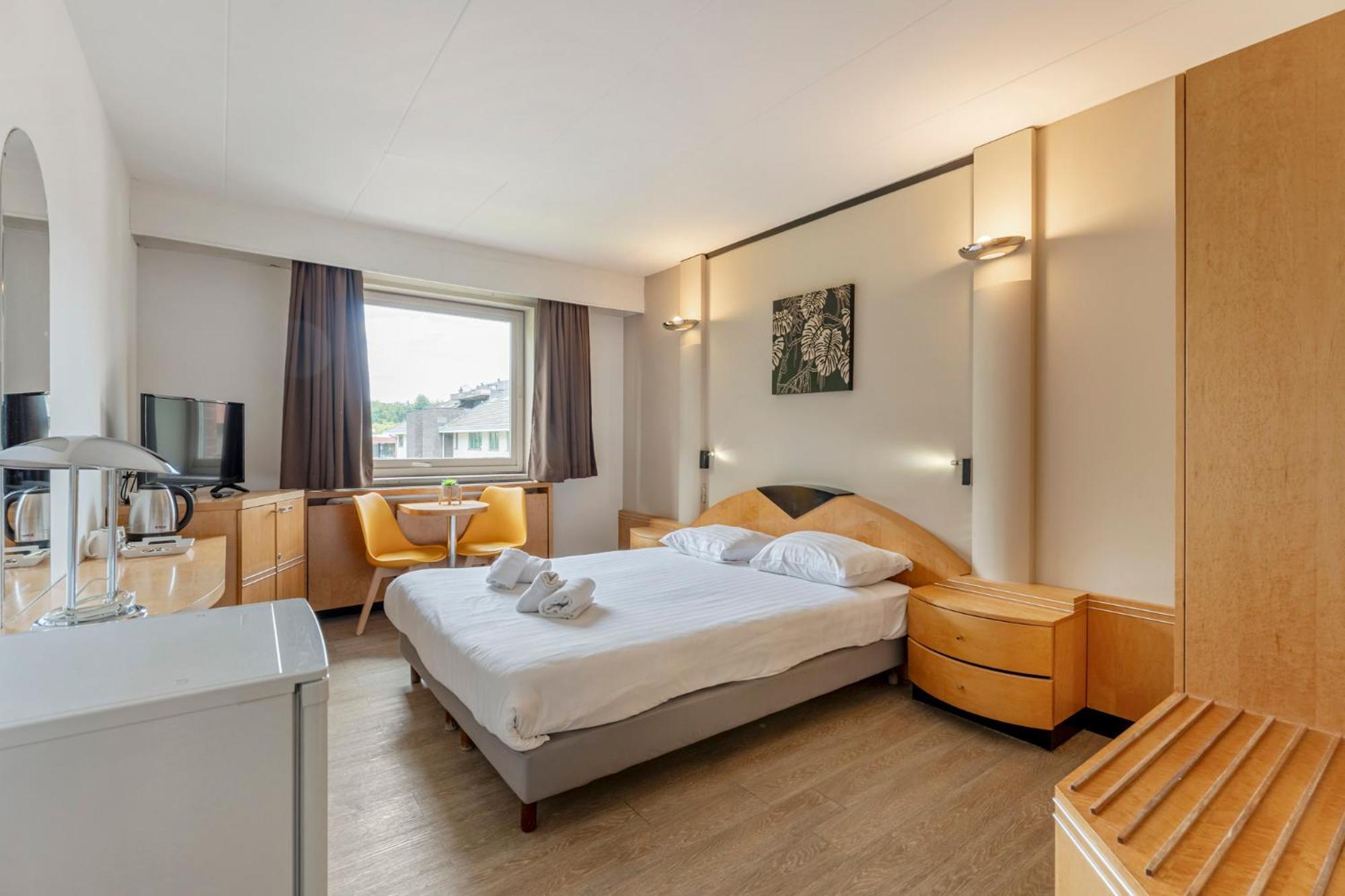 Отель Sleep & Go Brussels South Ватерлоо Экстерьер фото