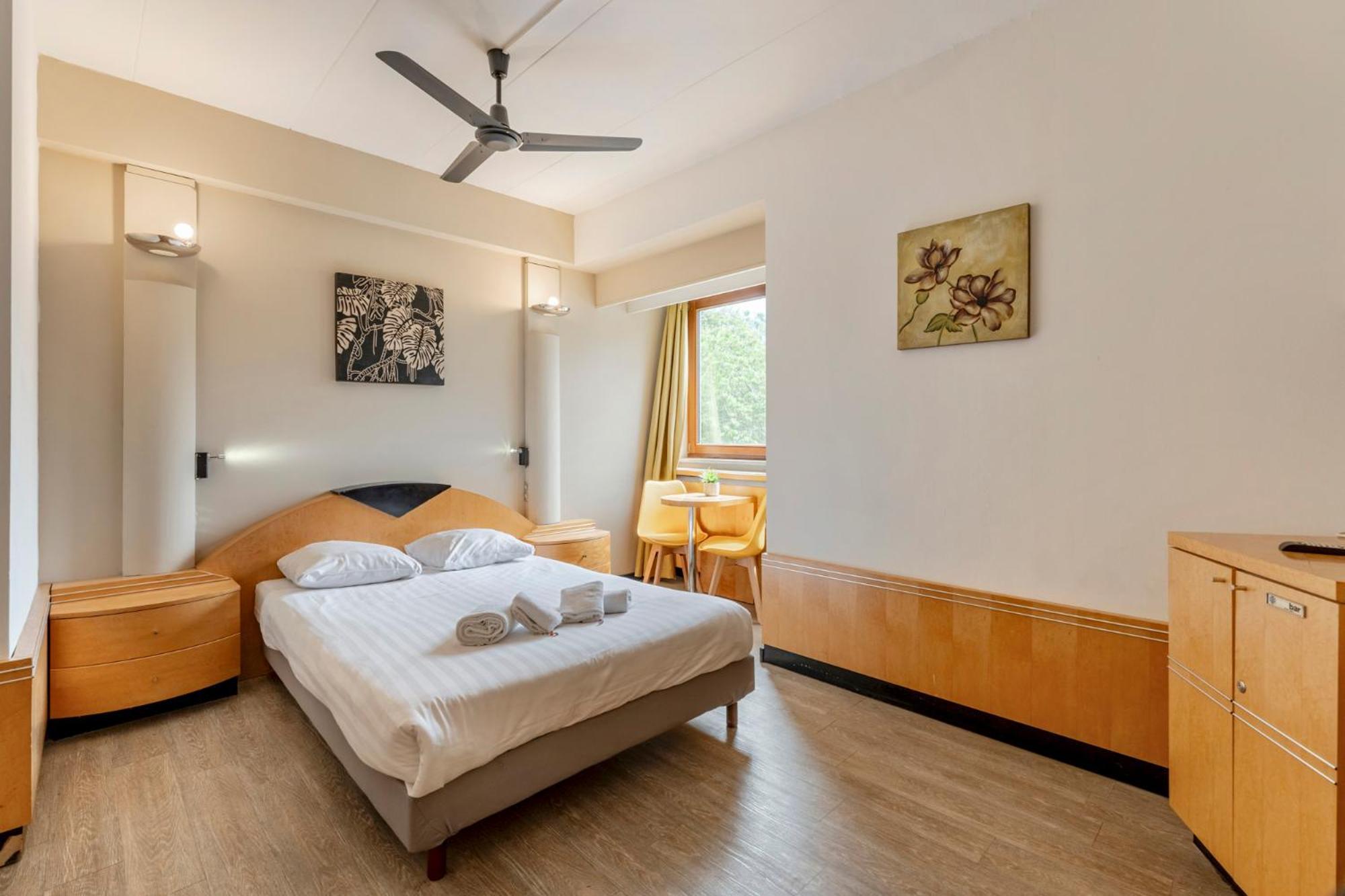 Отель Sleep & Go Brussels South Ватерлоо Экстерьер фото