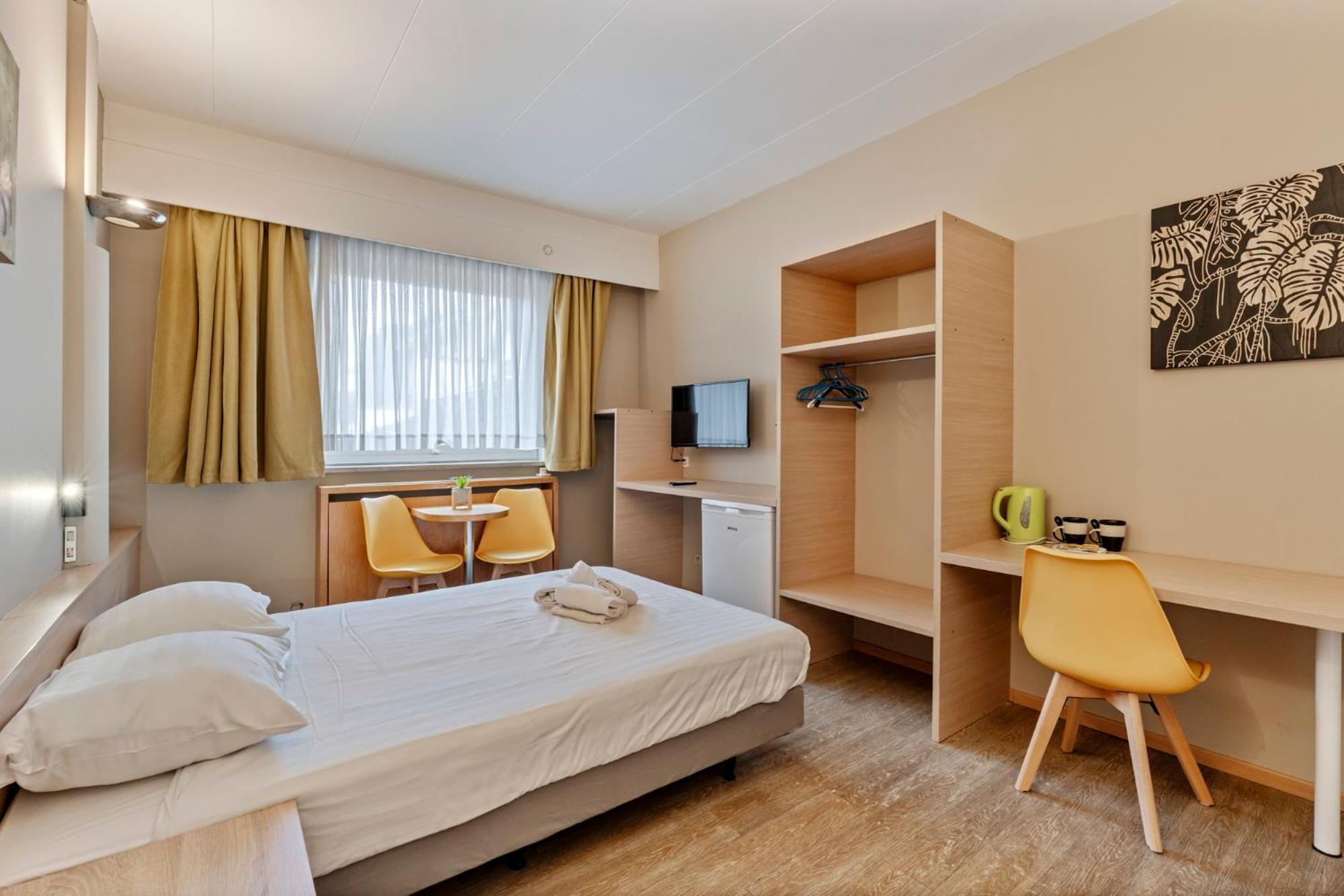 Отель Sleep & Go Brussels South Ватерлоо Экстерьер фото