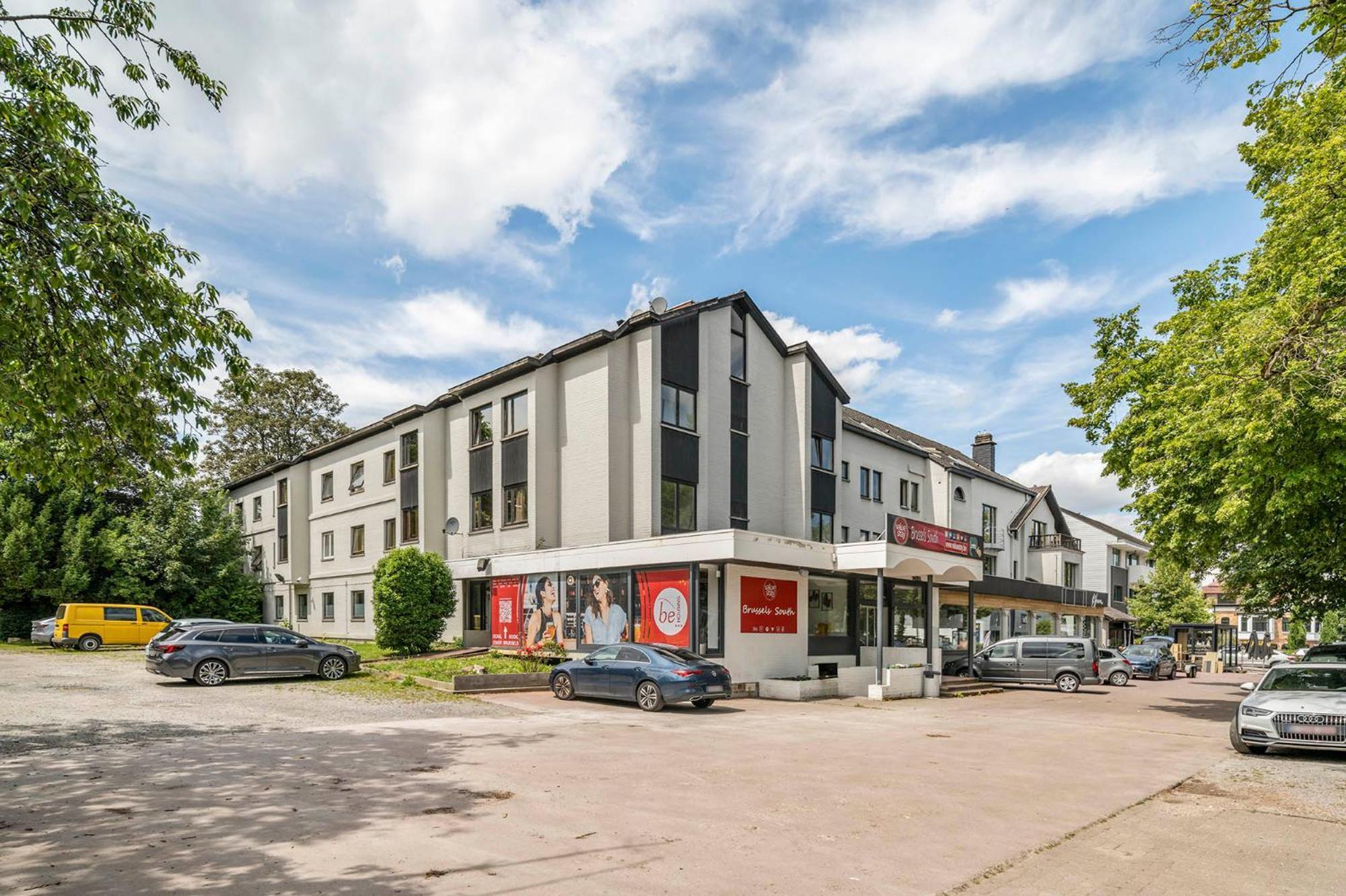 Отель Sleep & Go Brussels South Ватерлоо Экстерьер фото